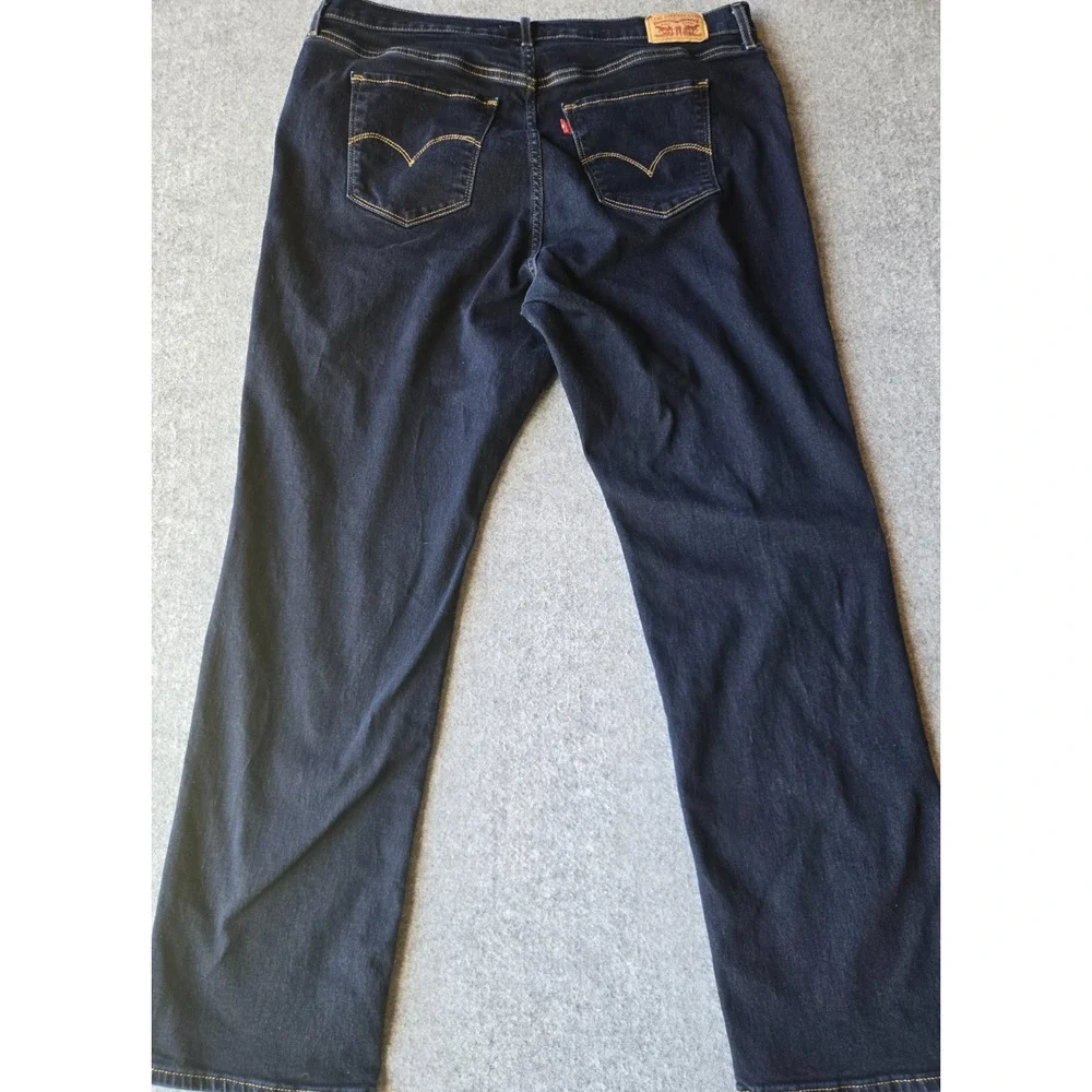 Levis levi 724